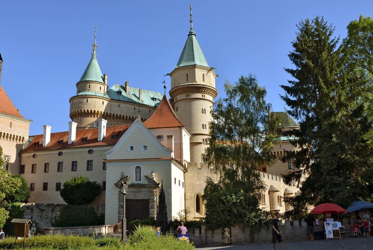 Hotel Adria Nová Dubnica Exterior foto